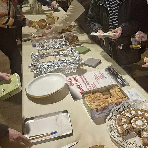 Collation préparée par les membres du comité de l'Association et du Conseil de Fondation